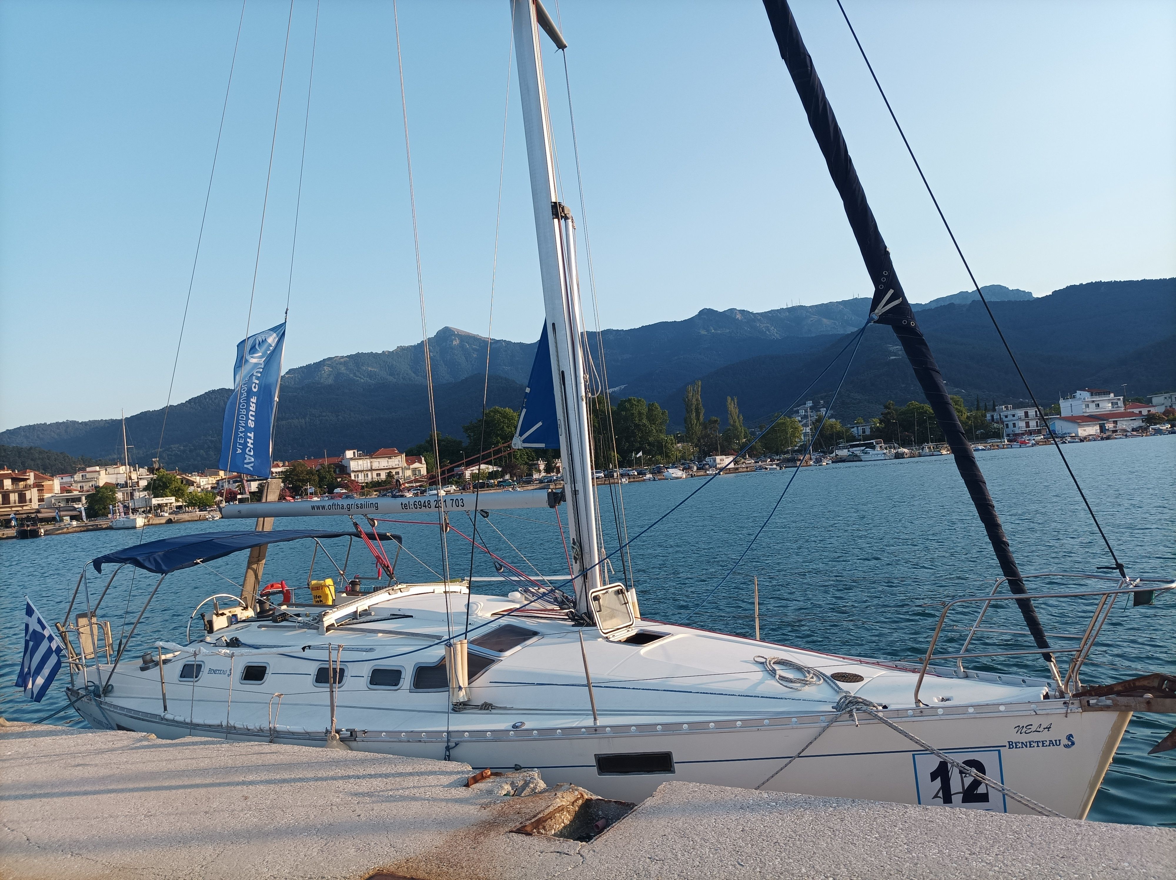 Beneteau Oceanis 37 | Nela