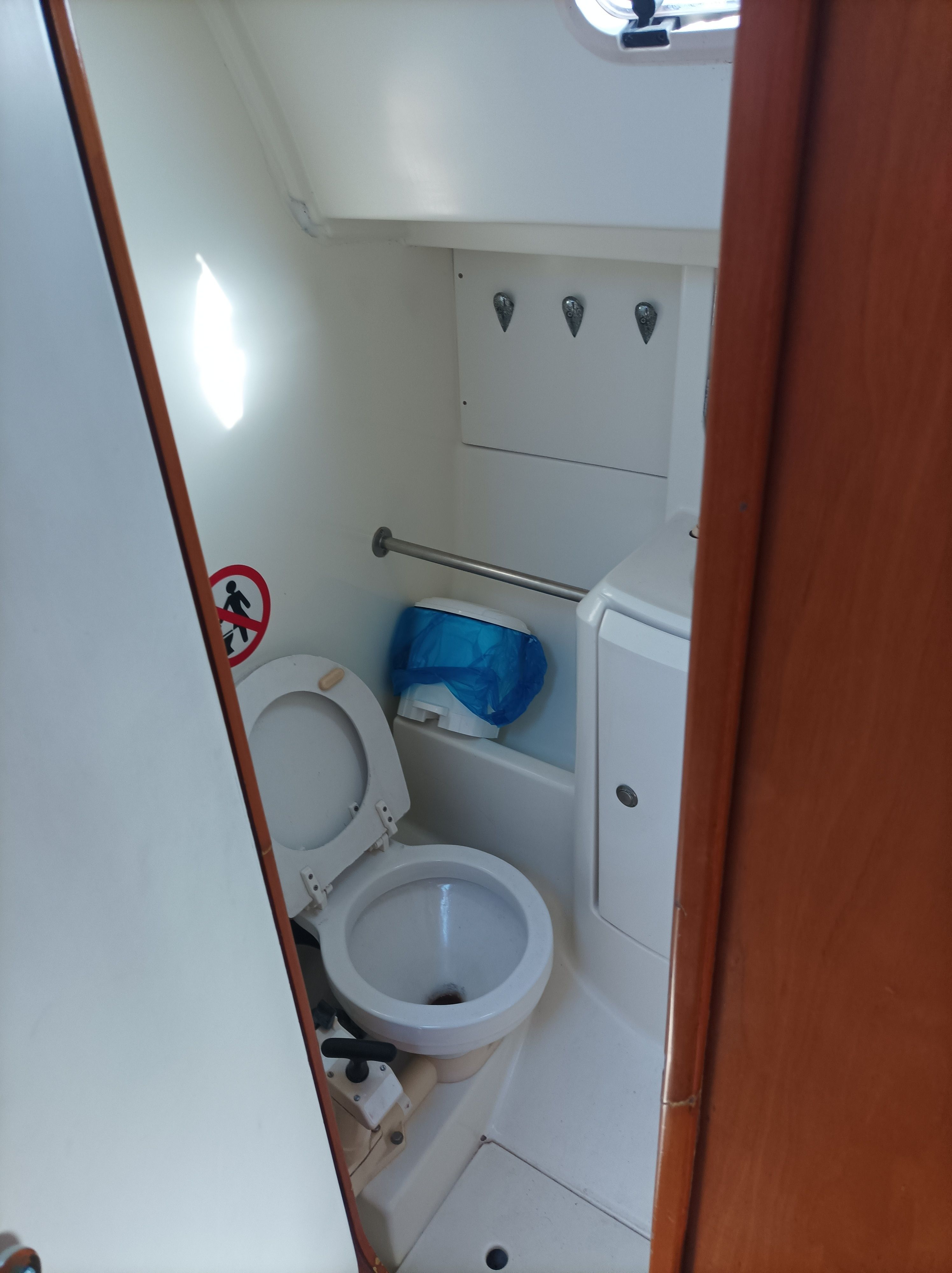 Beneteau Oceanis 37 | Nela