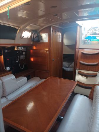 Beneteau Oceanis 37 | Nela