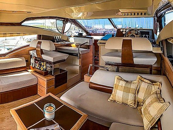 Azimut 47 Fly | Luma