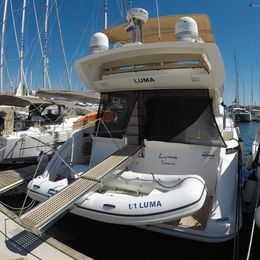 Azimut 47 Fly | Luma