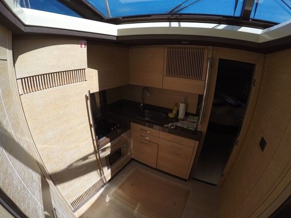 Azimut 47 Fly | Luma