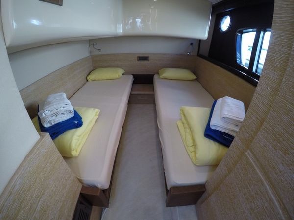 Azimut 47 Fly | Luma