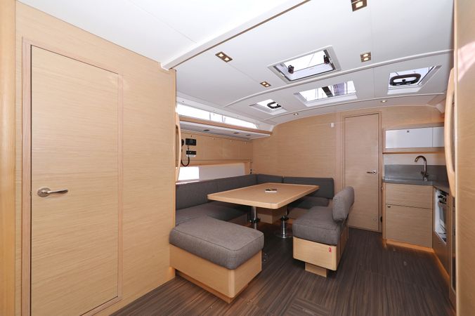 Dufour 470 | Polar Flow