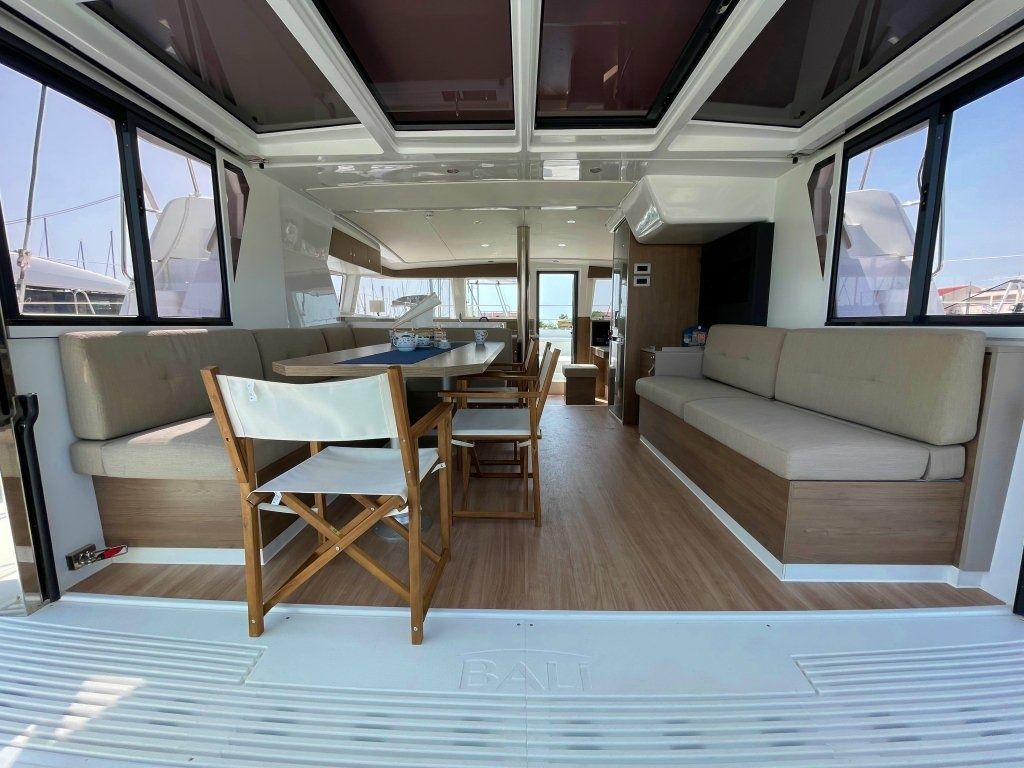 Bali 4.2 | Sail and Adventure