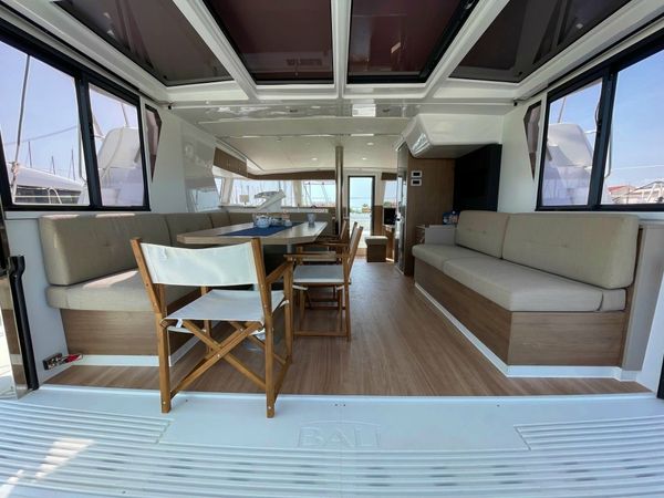 Bali 4.2 | Sail and Adventure