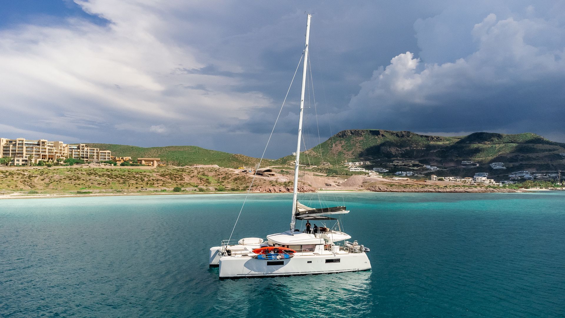 Lagoon 52 F | Triton