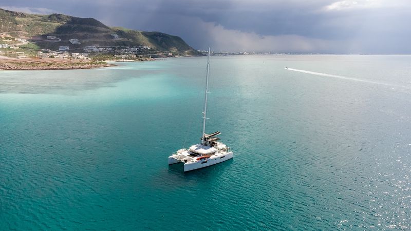 Lagoon 52 F | Triton