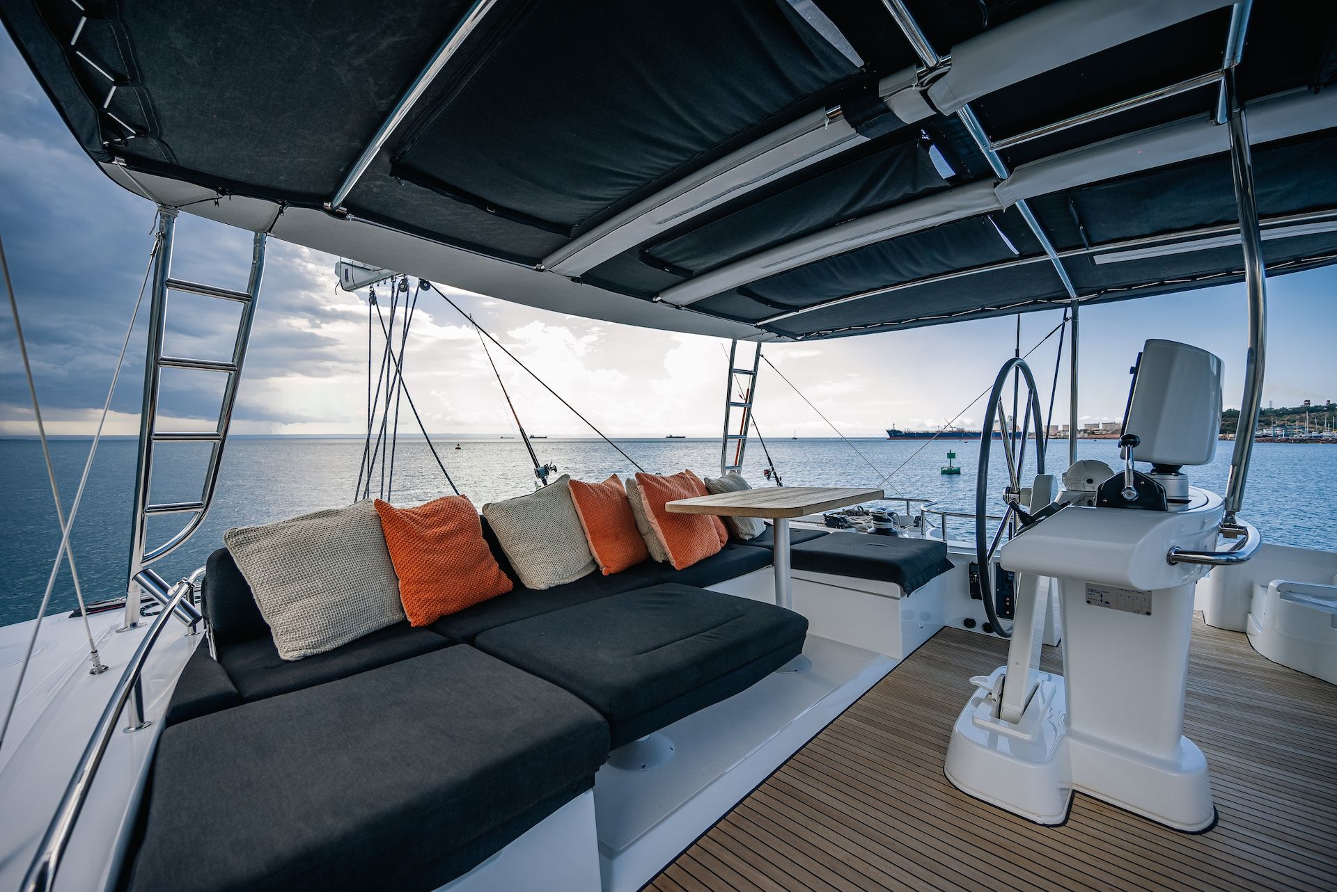 Lagoon 52 F | Triton