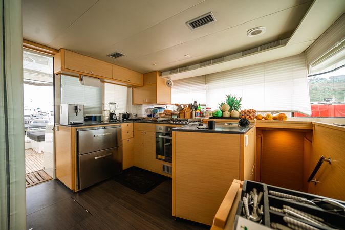 Lagoon 52 F | Triton