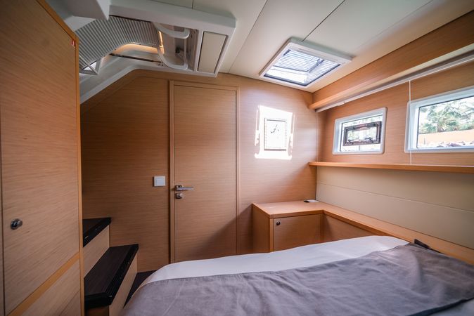 Lagoon 52 F | Triton