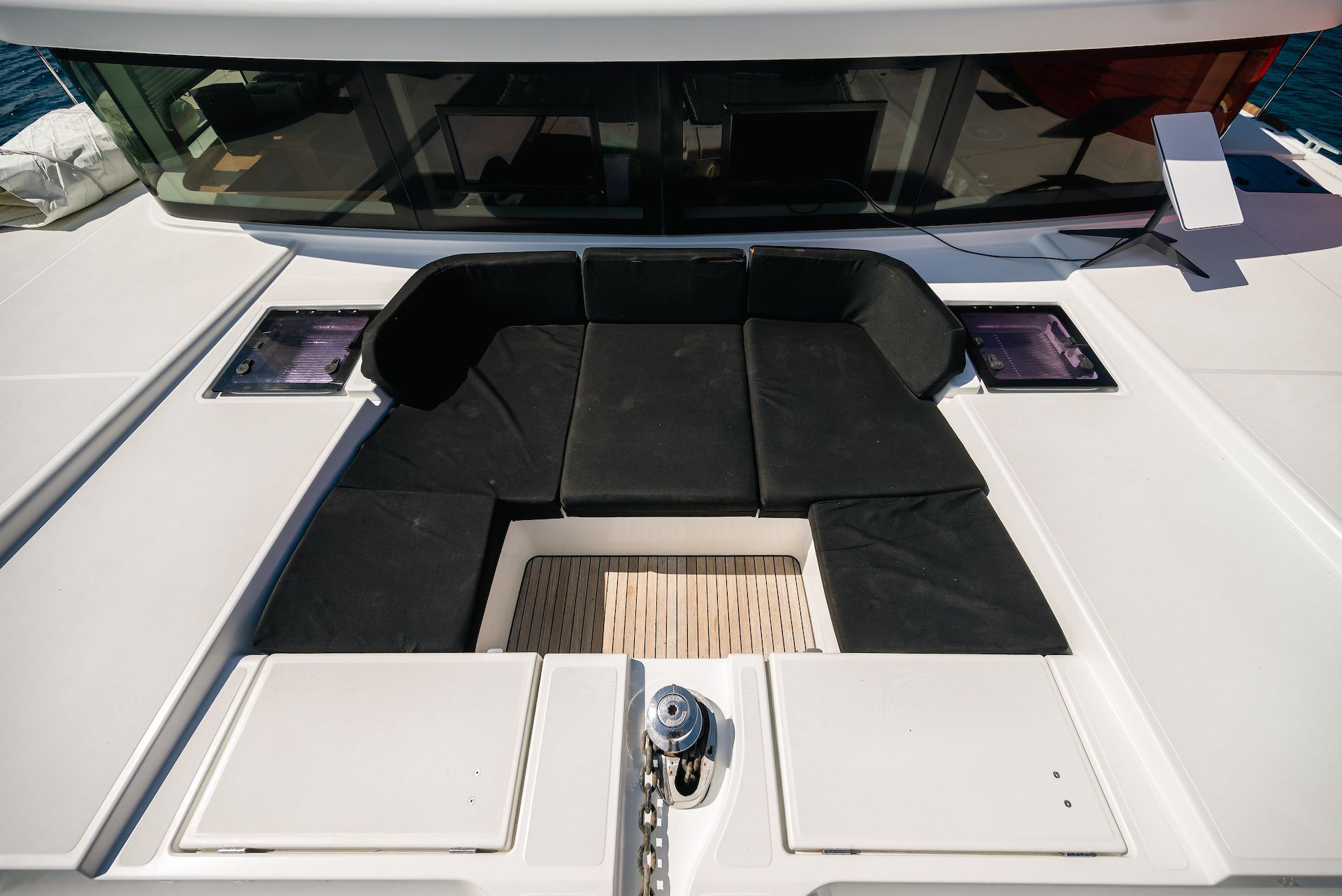 Lagoon 52 F | Triton