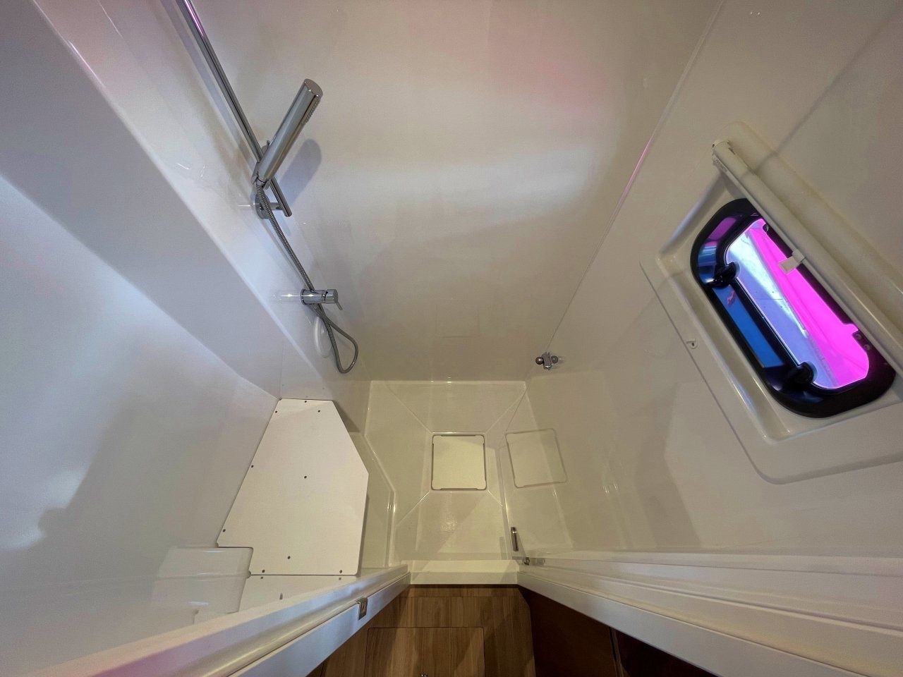 Bali 4.6 | Sail and Travel