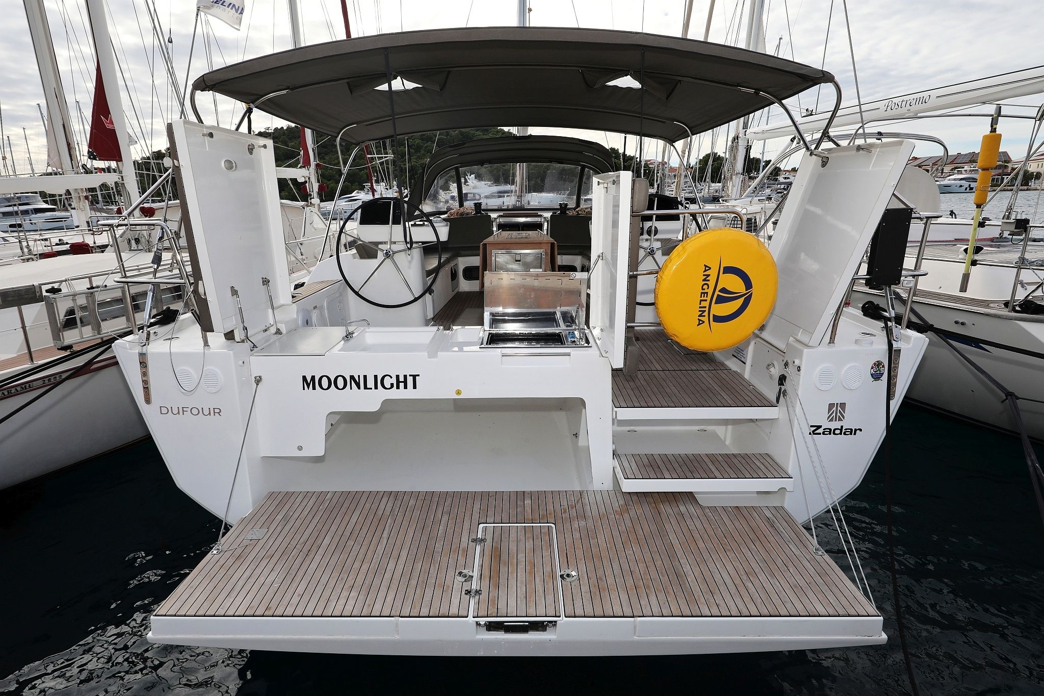 Dufour 56 | Moonlight