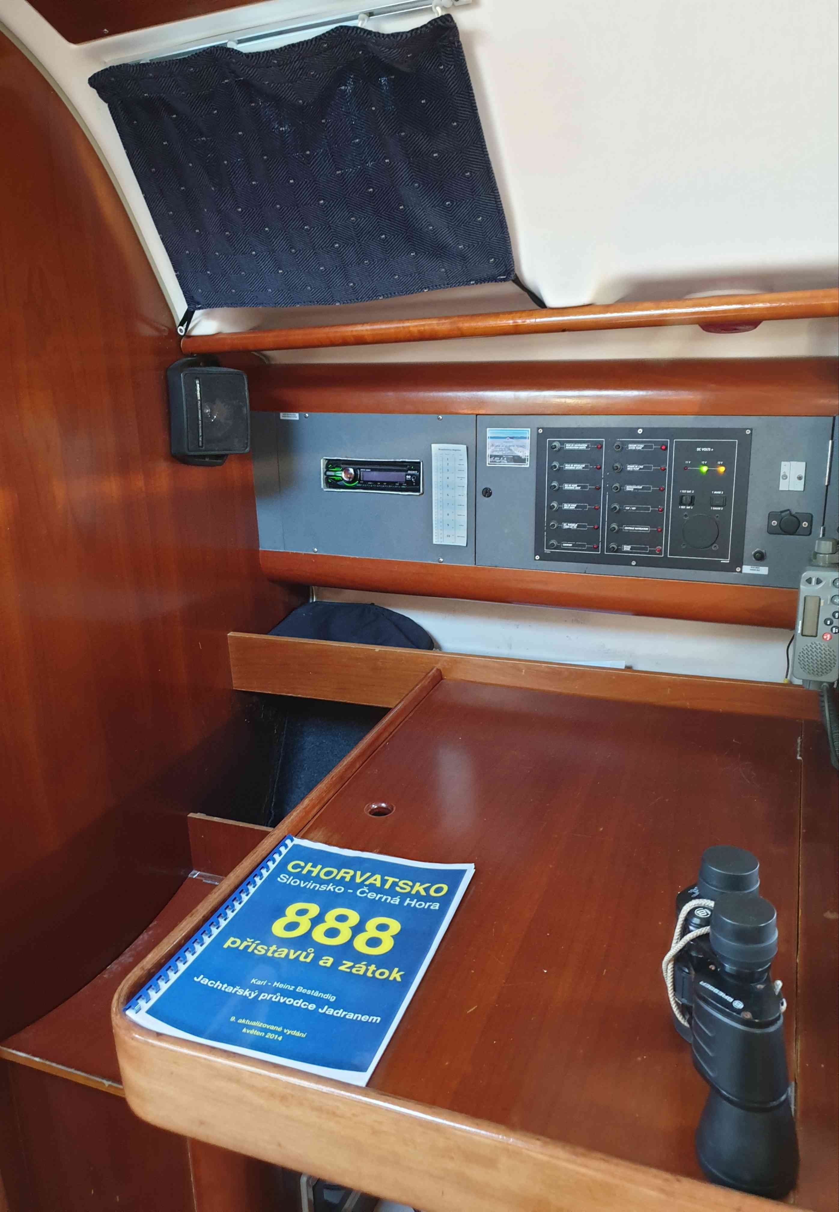 Beneteau Oceanis 351 | Adam