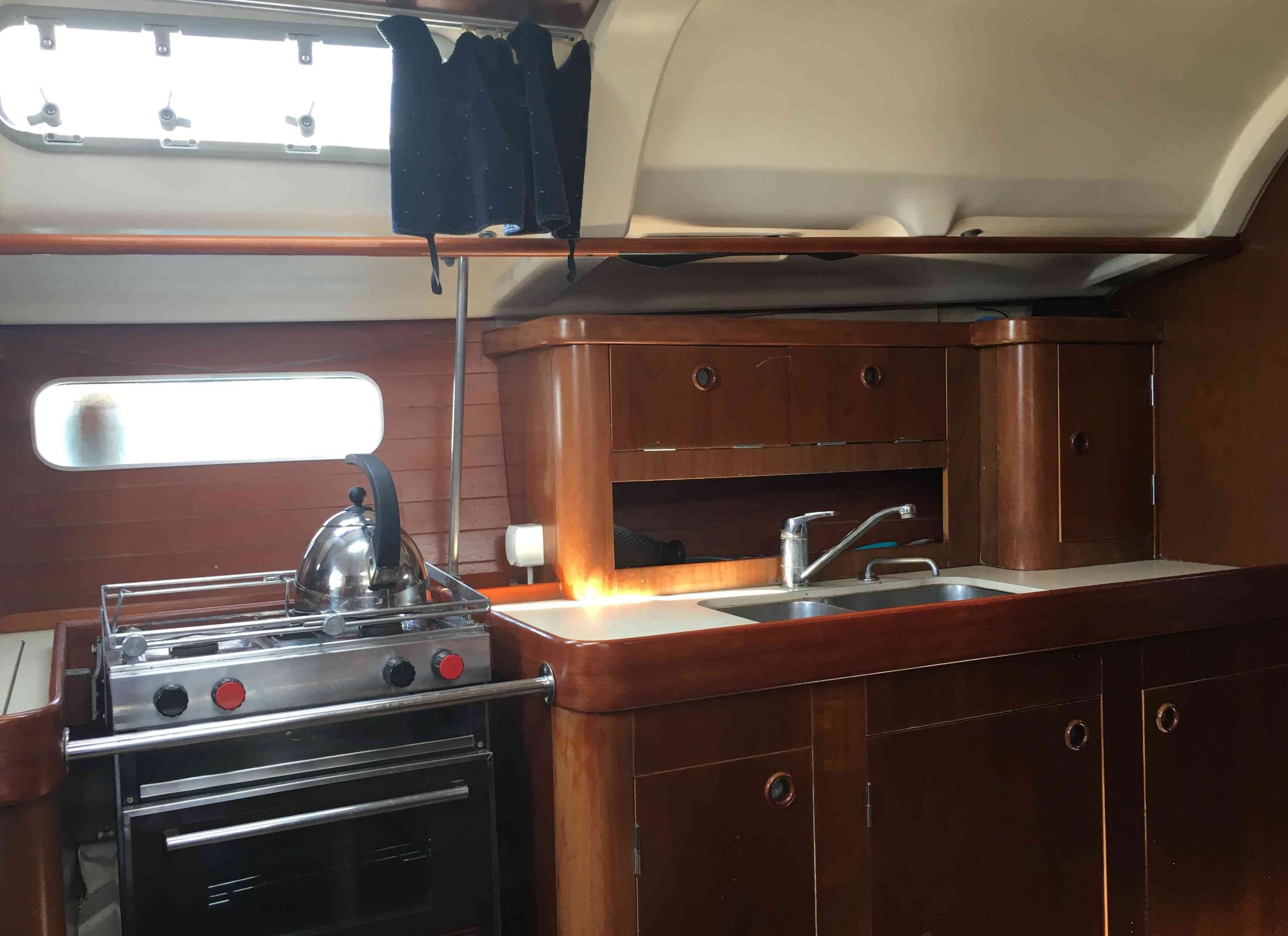 Beneteau Oceanis 351 | Adam