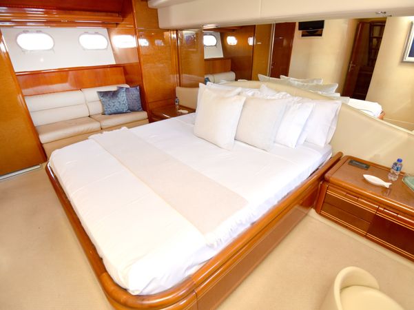 Ferretti 80 | Santa Maria 3