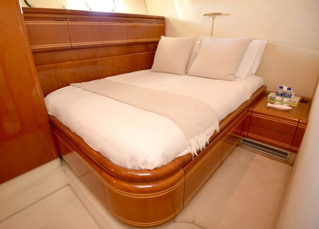 Ferretti 80 | Santa Maria 3