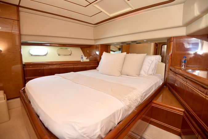 Ferretti 80 | Santa Maria 3