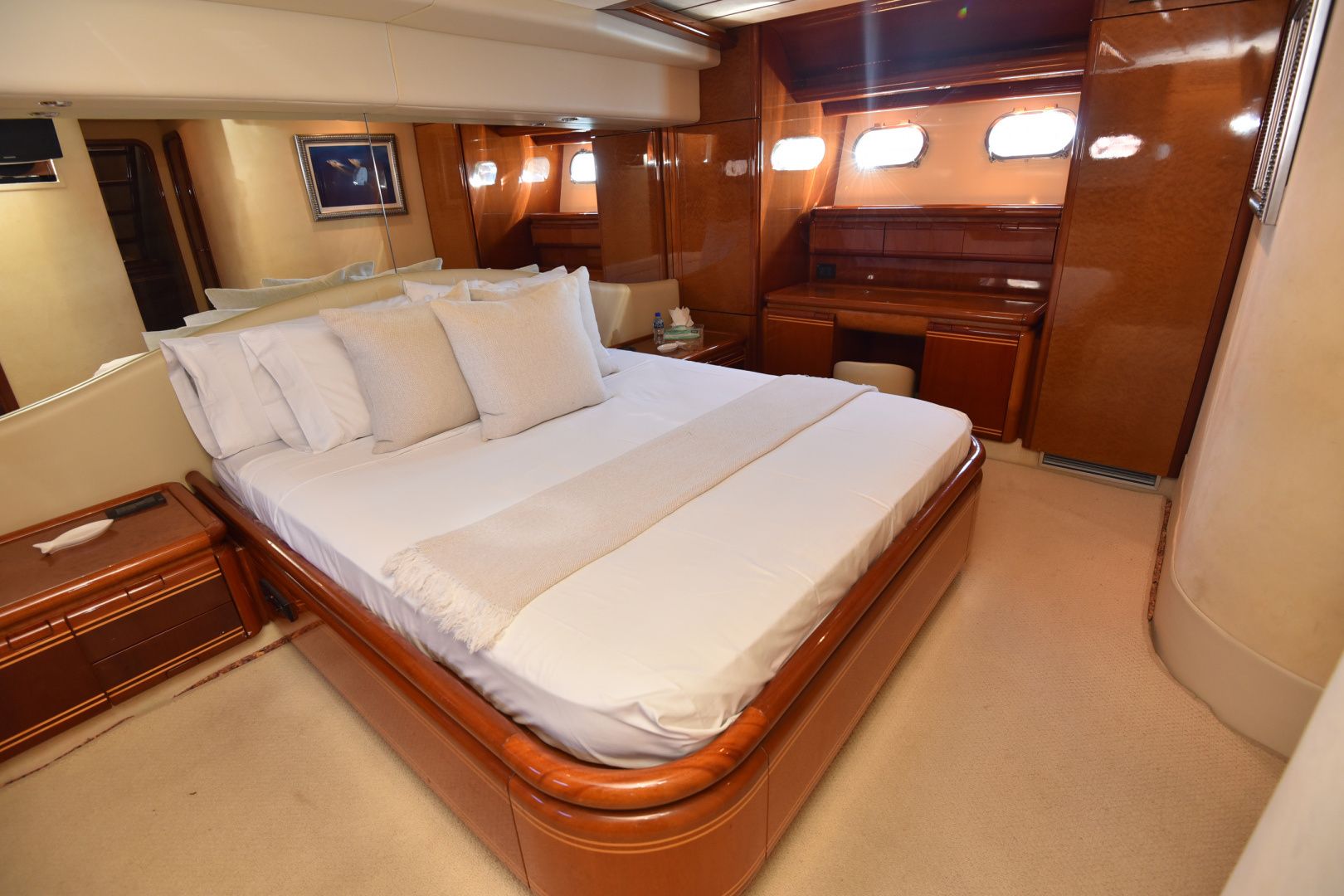 Ferretti 80 | Santa Maria 3
