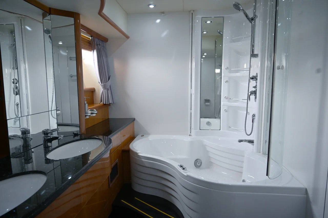 Sunseeker 90 | Carmen