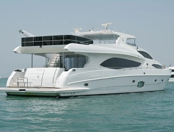 Gulf Craft Majesty 101 | Infinity 7