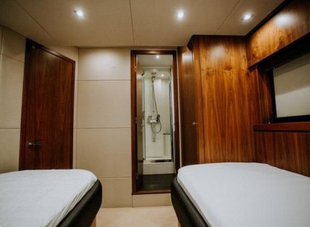 Sunseeker 73 | Astur