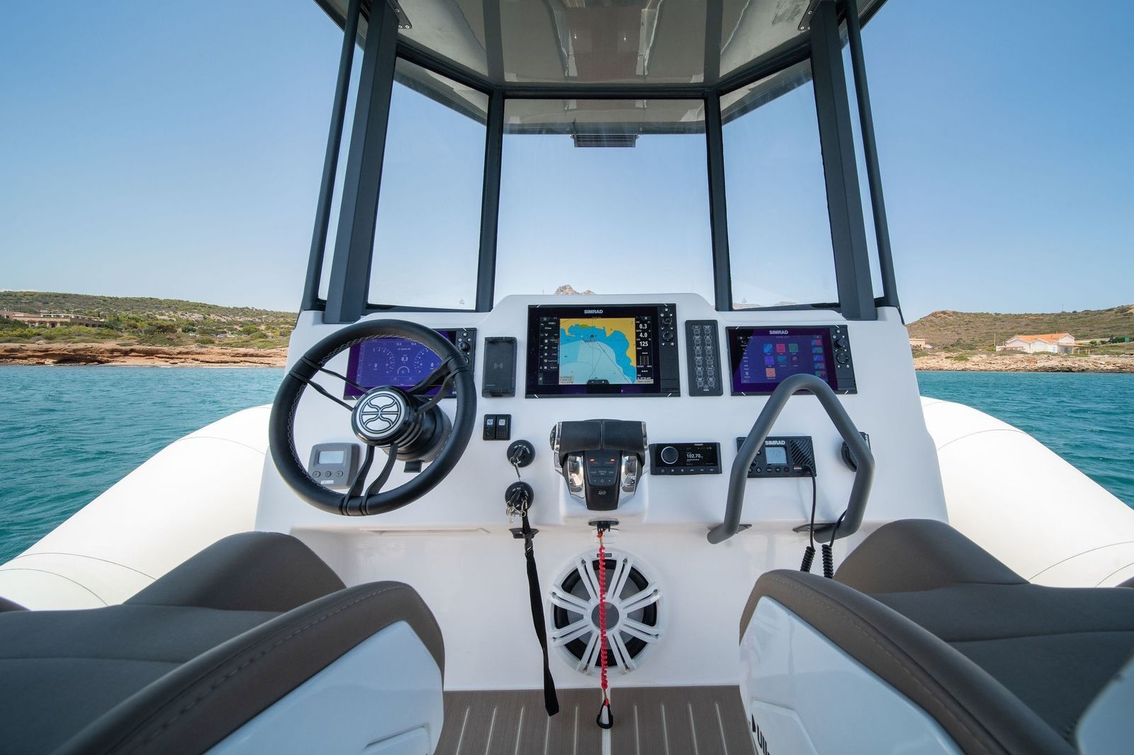 Rafnar 1200 T-Top | Ice Nomad