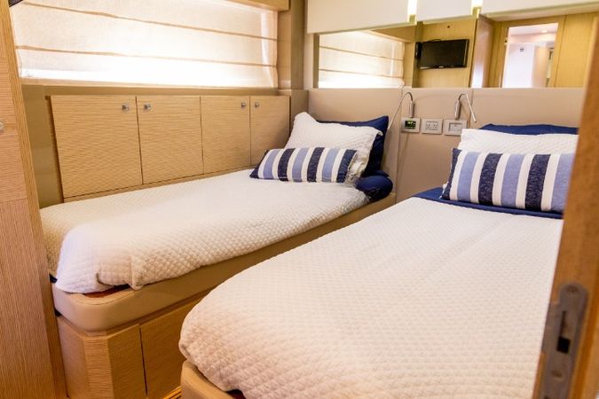 Ferretti 75 | Vamonos