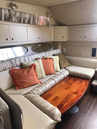 Sea Ray 35 Express | La Pichona