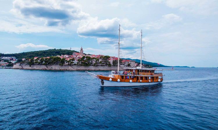 Custom Built 90 | Novi Dan