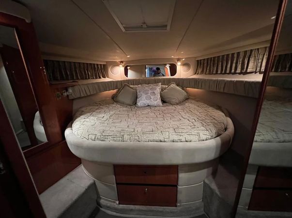 Sea Ray 370 | Rocket Ship