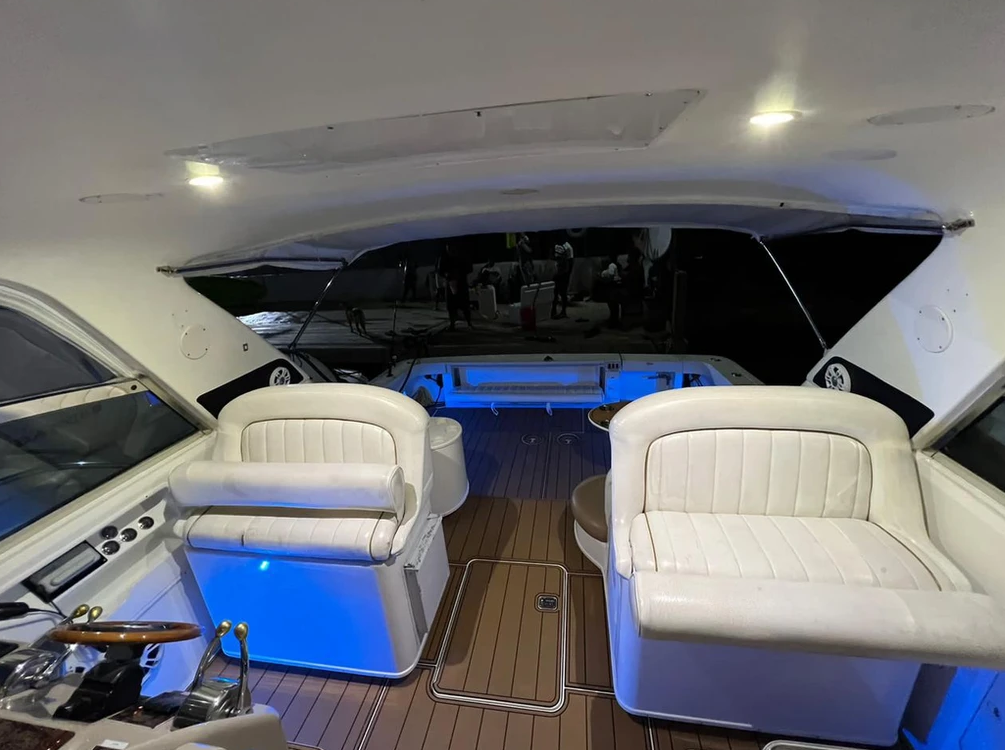 Sea Ray 370 | Rocket Ship