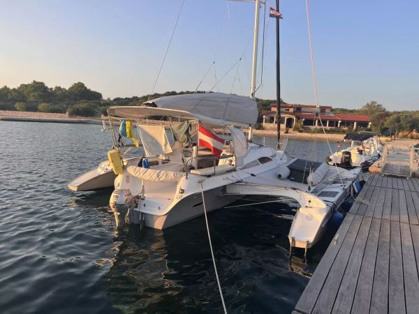 Dragonfly 28 | Kalmos