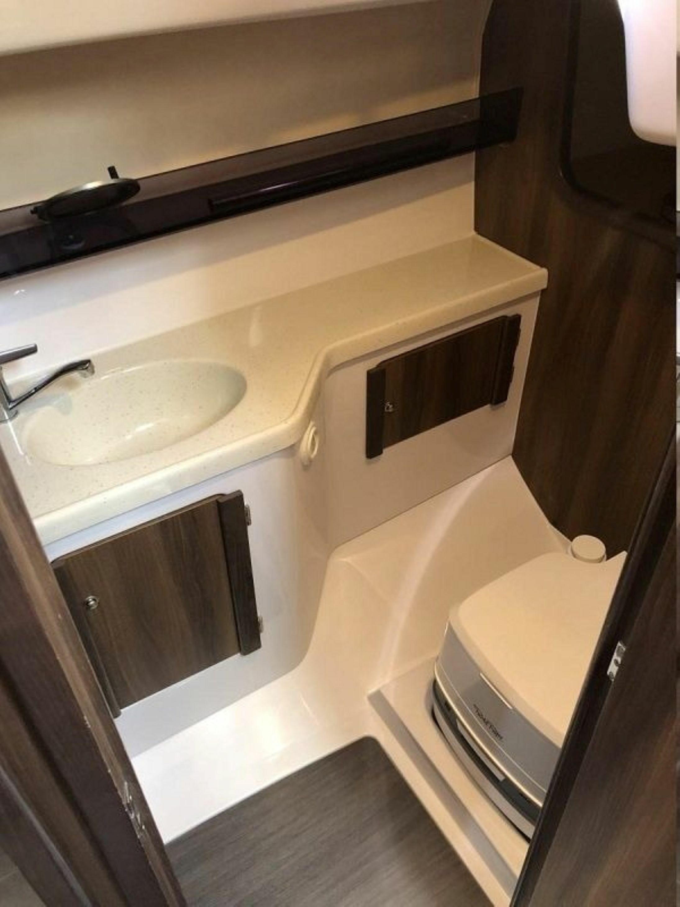 Northman Maxus 28 | Prawy Hals