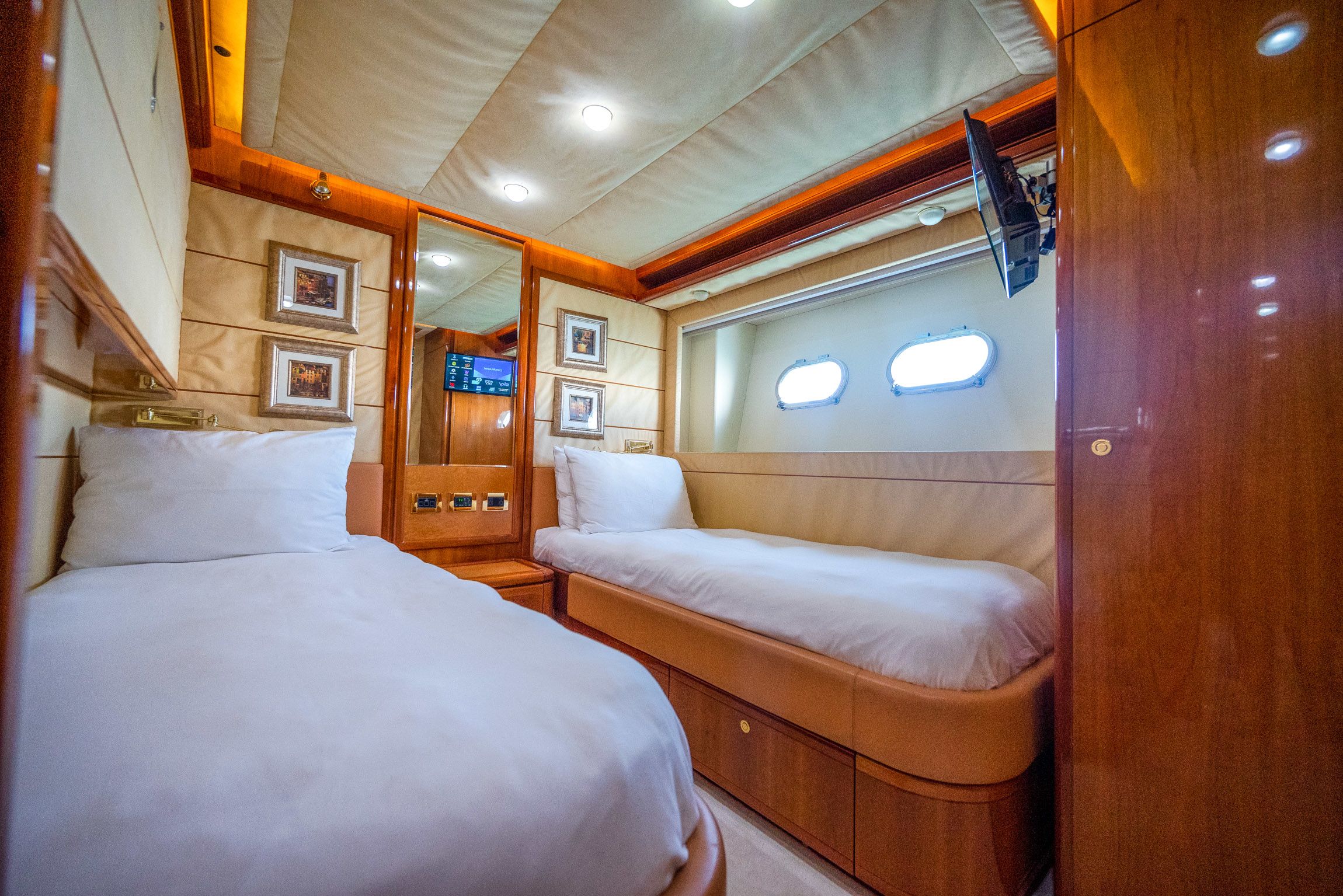 Ferretti 880 | Principessa