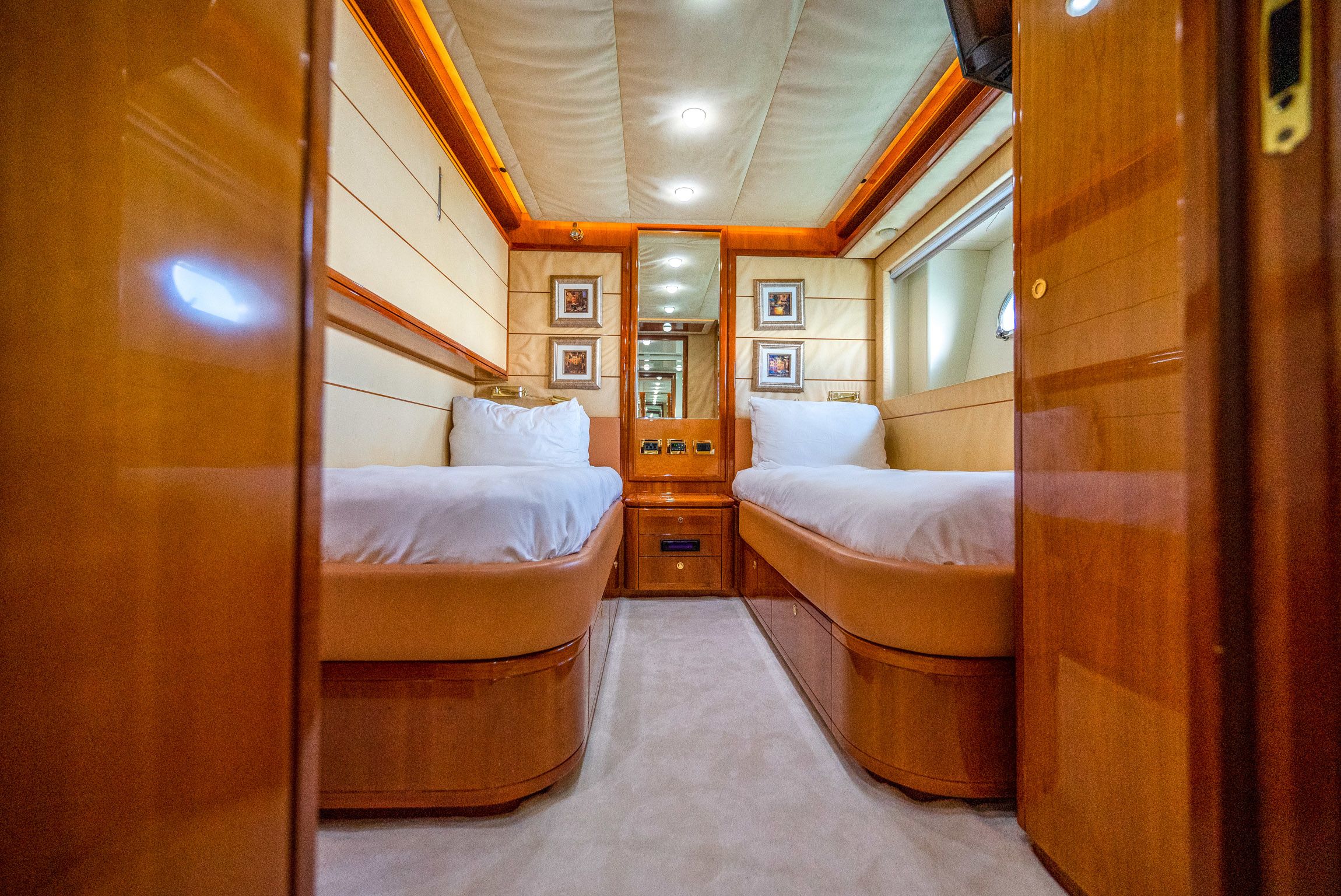 Ferretti 880 | Principessa