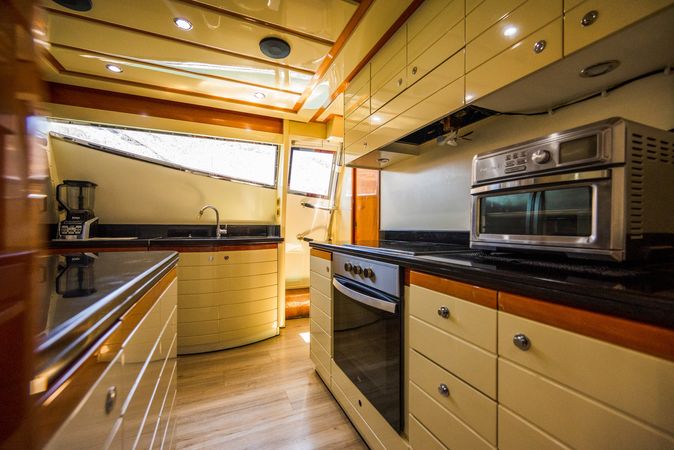 Ferretti 880 | Principessa