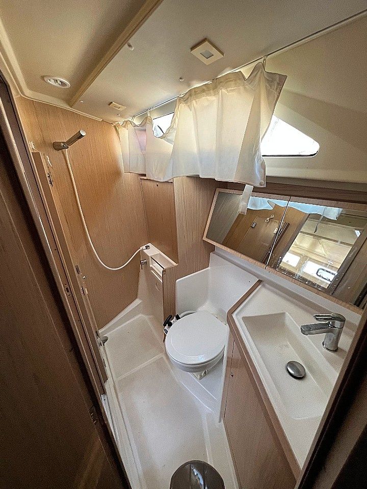 Beneteau Oceanis 41.1 | Tikal 2