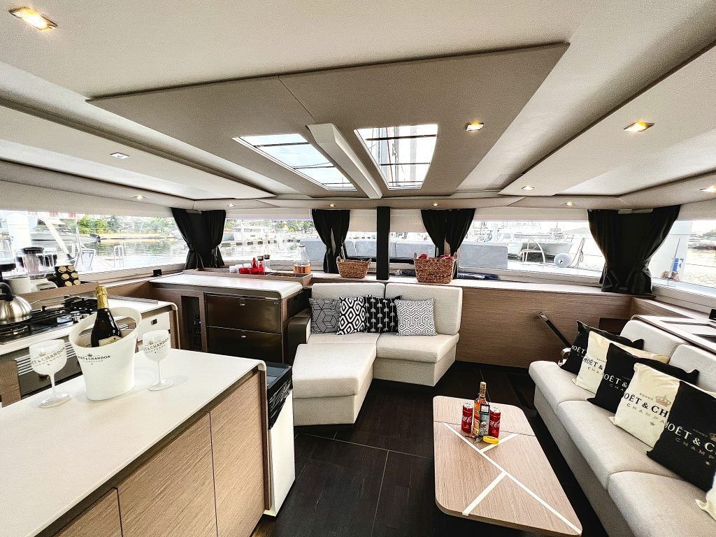 Fountaine Pajot Aura 51 | Vienna