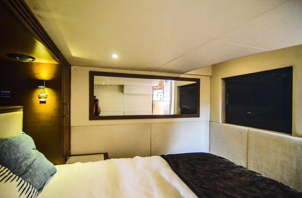 Sea Ray 53 | Blanco Perla