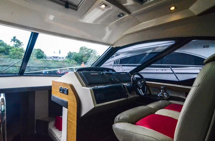 Sea Ray 53 | Blanco Perla