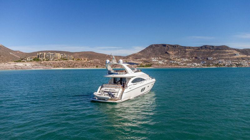 Sunseeker 75 | Bar&Co