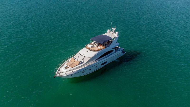 Sunseeker 75 | Bar&Co