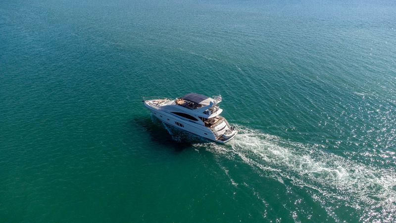 Sunseeker 75 | Bar&Co