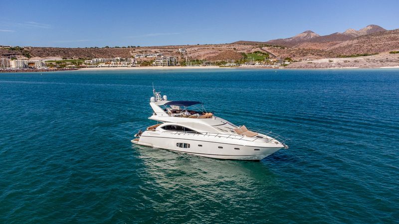 Sunseeker 75 | Bar&Co