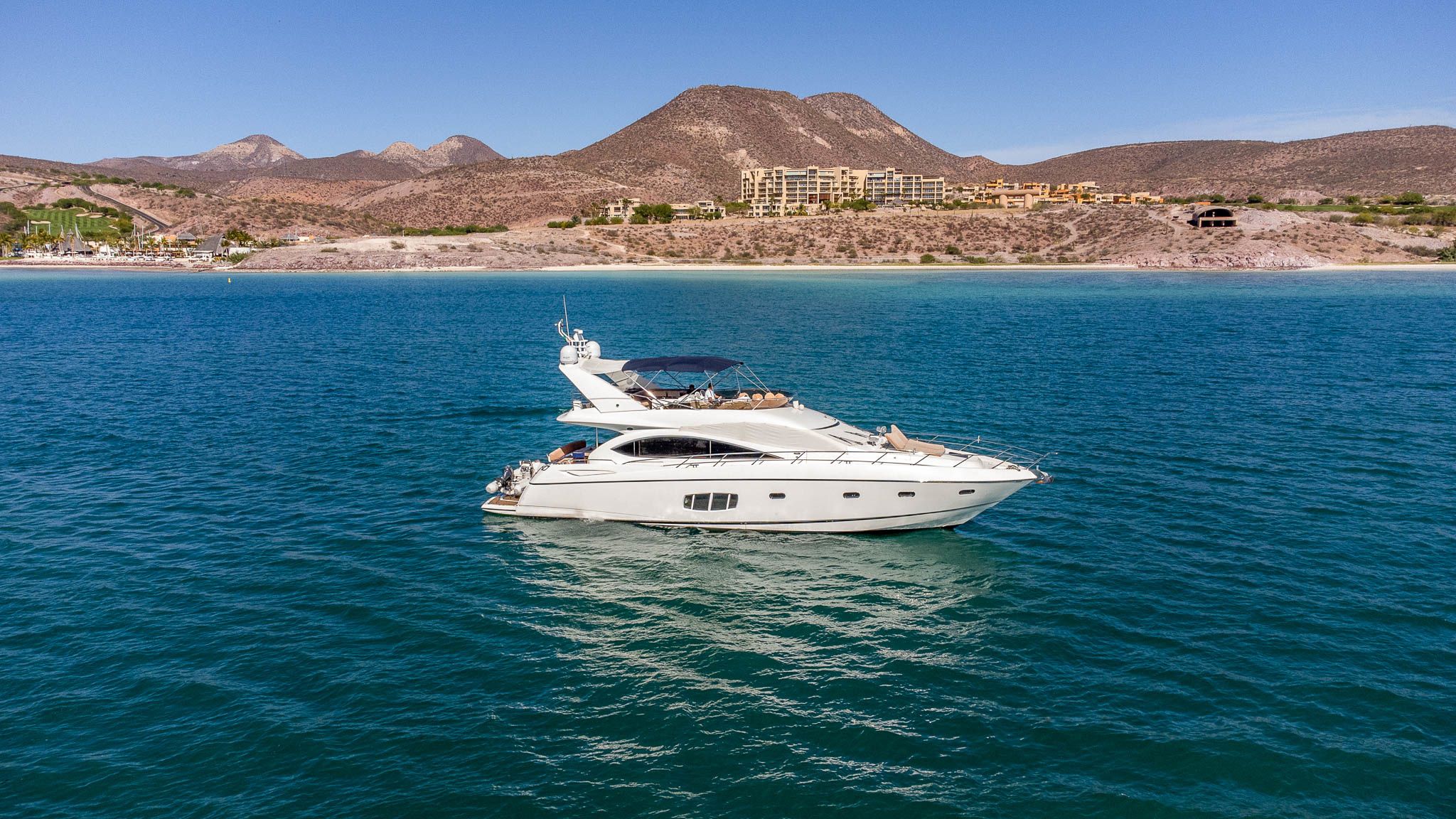 Sunseeker 75 | Bar&Co