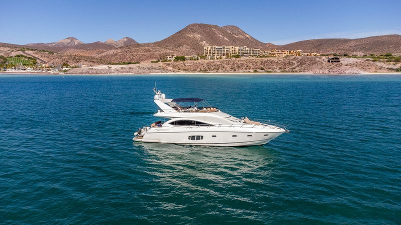 Sunseeker 75 | Bar&Co