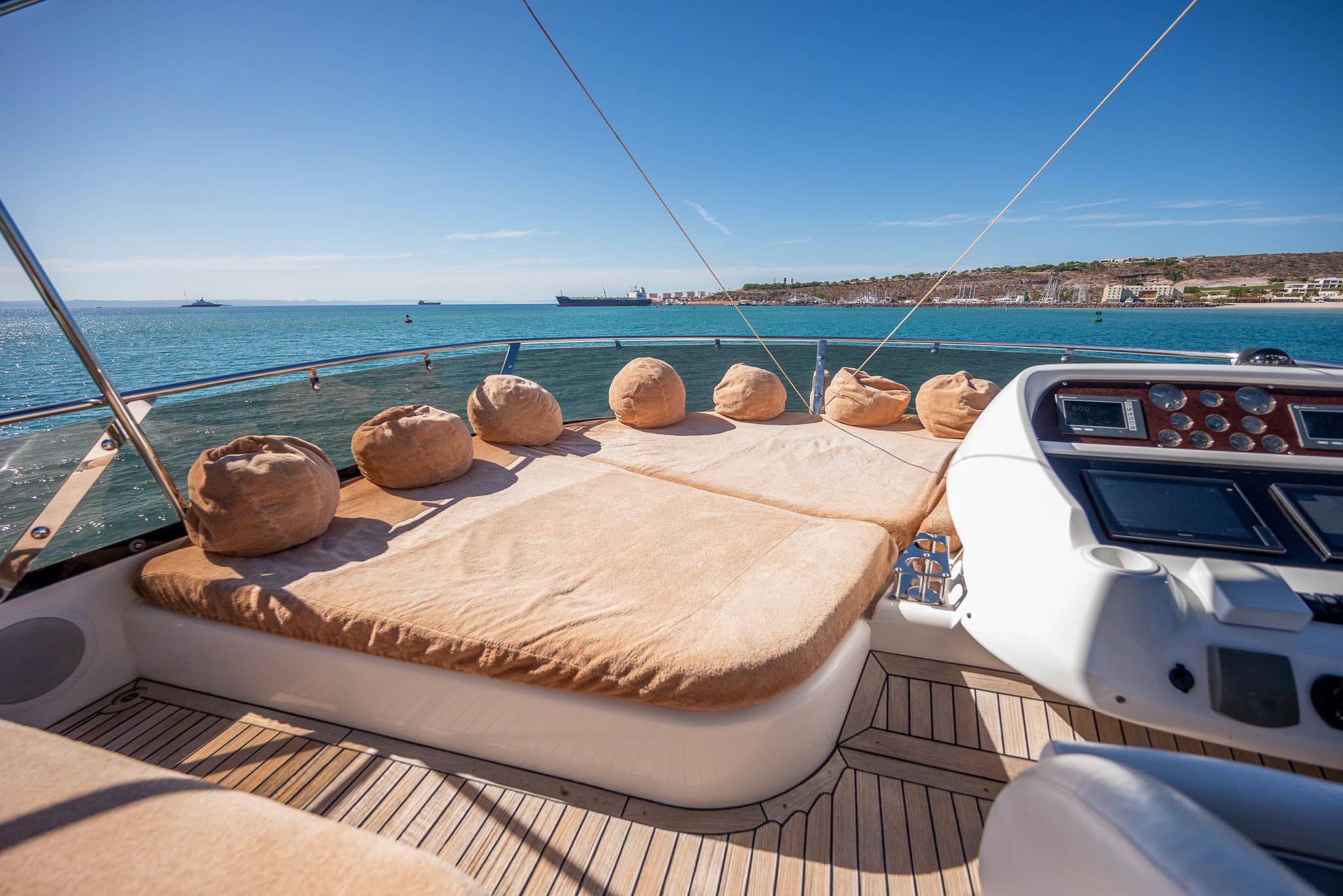 Sunseeker 75 | Bar&Co