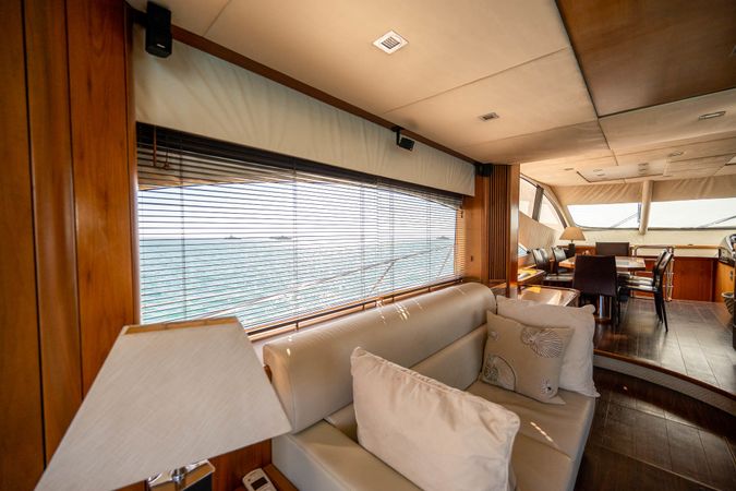 Sunseeker 75 | Bar&Co